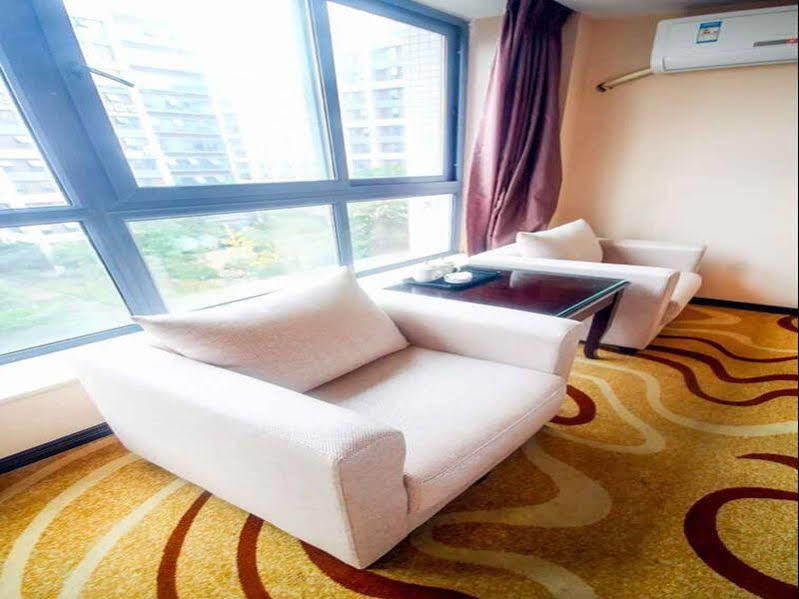 Chengdu Airport Ruijia Hotel Zewnętrze zdjęcie